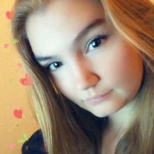 Meet your Posher, Alexis